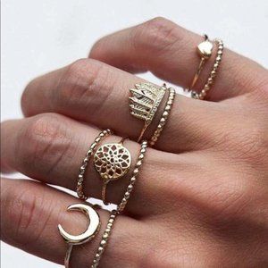 Super trendy 9 piece ring boho style ring set.